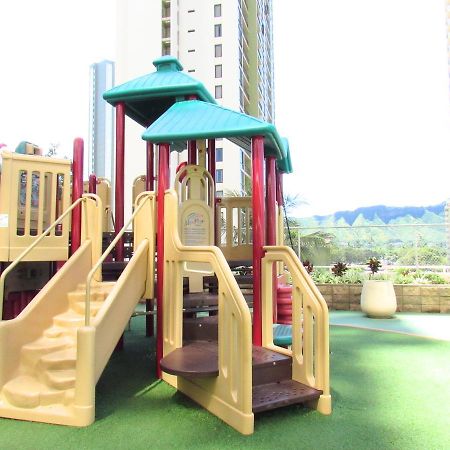 Waikiki Banyan Ocean View Apartment Oahu Exterior photo